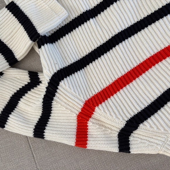 OUI sweater. ( like new!!!). 45$ Size US8 - Picture 8 of 12